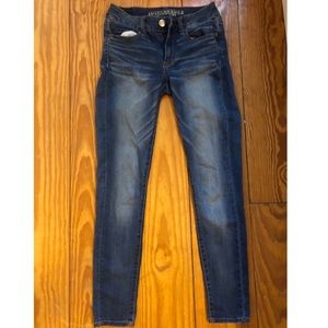 Medium wash jeggings